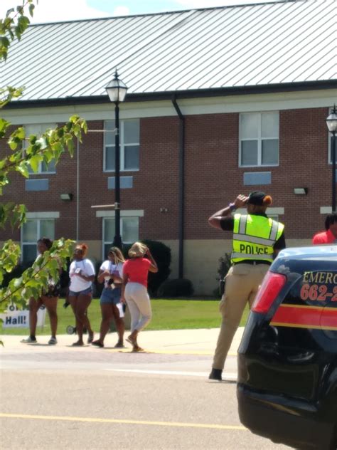 Move-In Day at Mississippi Delta Community College - Epsilon Xi Lambda