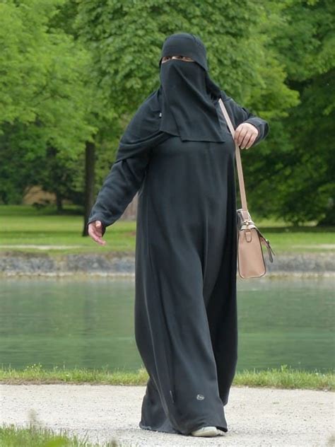 The Burka Battle | VT Foreign Policy