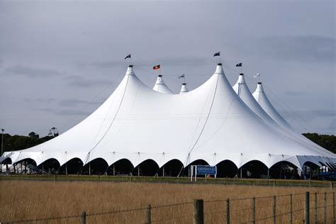 World's largest modular tent goes up in SA paddock for Generations in Jazz Festival - ABC News