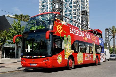 Hop-on-Hop-off-Sightseeing-Bus ab Kreuzfahrtterminal 2024 – Barcelona (Tiefpreisgarantie)