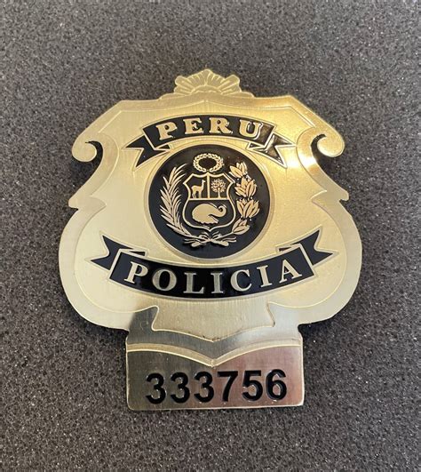 Collectors-Badges Auctions - PERU Peruvian POLICIA NACIONAL National ...