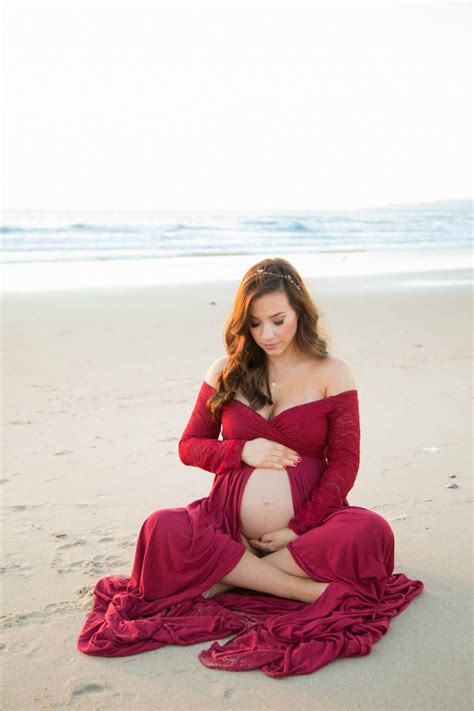 Pin auf Creative And Beautiful Maternity Photo Shoot Ideas