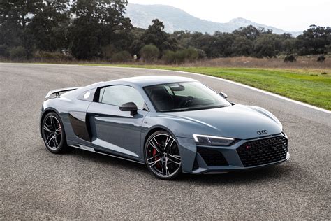 Audi R8 Coupé V10 performance quattro | Audi sports car, Audi r8 v10 ...