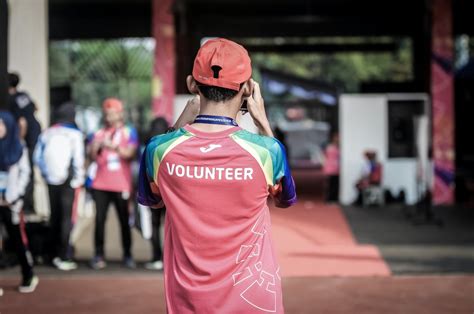 How Volunteering Can Help You Gain Experience