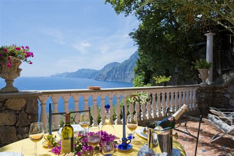 Discover all the Amalfi Coast luxury villas for rent with private pool