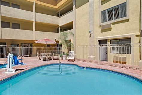 Days Inn by Wyndham West Covina | West Covina, CA Hotels