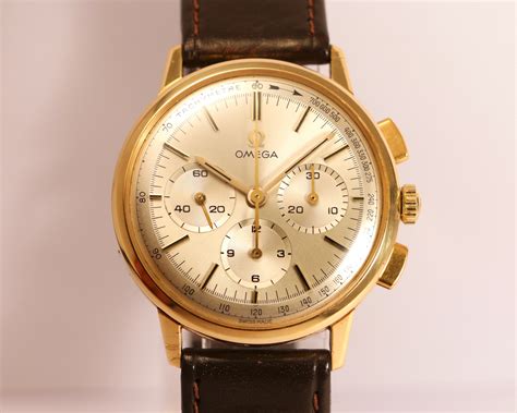 Beautiful Omega Chronograph 18K yellow gold cal. 321 ref. 101.010-63 – Brussels Vintage Watches