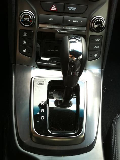 2013 Hyundai Genesis Coupe Spotted Undisguised, Interior Revealed ...