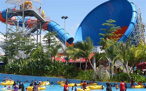 ict shah alam waterpark - Amanda Alexander