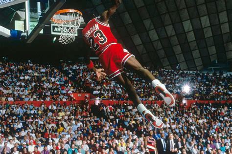 Gift of Flight - MJ and the 1987 NBA Slam Dunk Contest