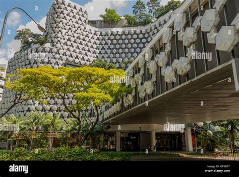 Capital mall shopping center Singapore Stock Photo - Alamy