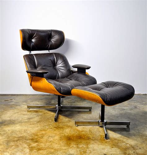 Modern Leather Lounge Chair And Ottoman | manoirdalmore.com
