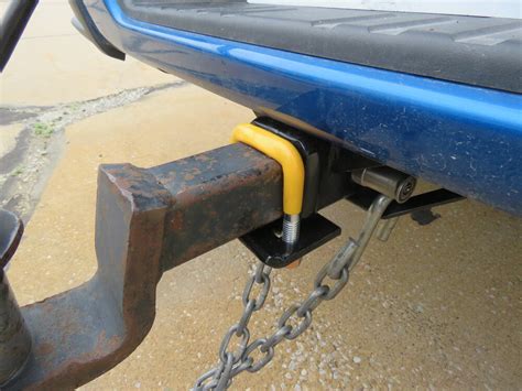 etrailer Anti-Rattle Hitch Stabilizer for 2" Hitches - Vinyl Coated ...