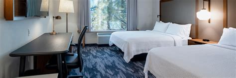 Pet-Friendly Hotel in Kelowna, Canada | Fairfield Inn & Suites Kelowna