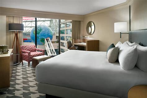 Omni Atlanta Hotel at Centennial Park Reviews, Deals & Photos 2024 ...