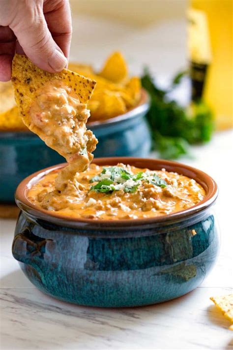 velveeta queso dip with ground beef and rotel