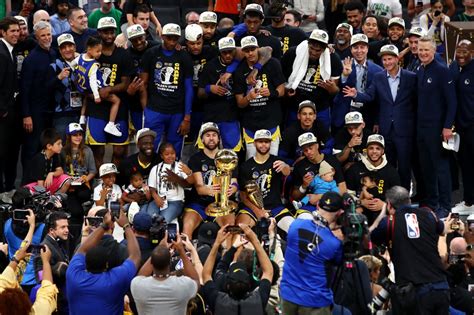 Warriors open as favorites for 2023 NBA championship | Inquirer Sports