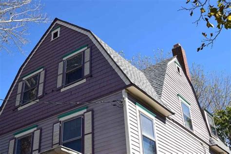 Is a Gambrel Roof House Right for You?| DKG Roofing