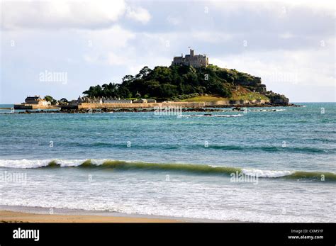 St Michaels Mount with incoming tide Stock Photo - Alamy