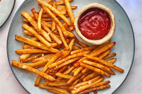 How to Make Homemade French Fries—Recipe With Photos