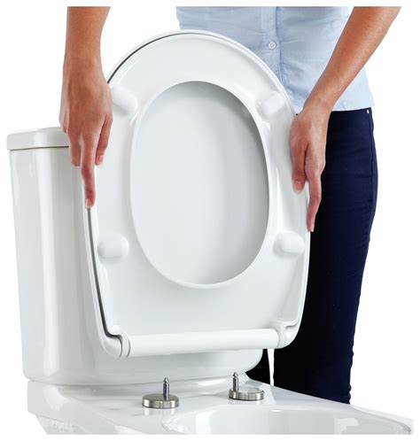 Bemis Classic Push and Clean Toilet Seat Reviews