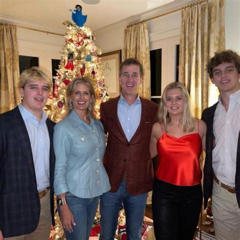 Cooper Manning is Married to Wife: Ellen Heidingsfelder. Kids. - wifebio.com