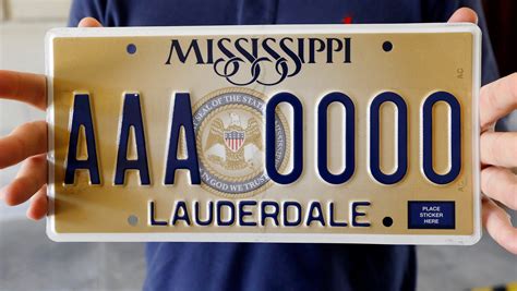 Mississippi license plates: "In God We Trust" seal upsets humanists