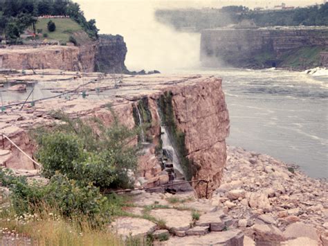 That Time Niagara Falls Went Dry (9 pictures) | Memolition