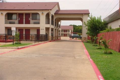 Executive Inn Arlington (TX) - Motel Reviews - TripAdvisor