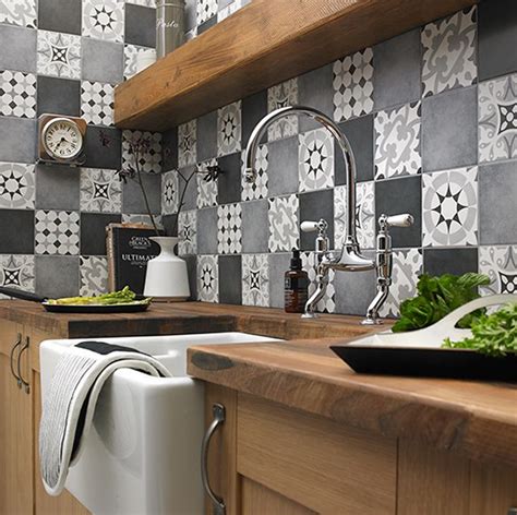 Top 15 Patchwork Tile Backsplash Designs for Kitchen | Ide lantai dapur, Keramik dinding ...