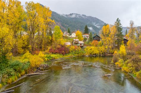 13 Best Airbnbs in Leavenworth, WA (Cabins, Hot Tubs, & More)