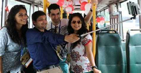 Mumbai: Highlights Bus Full-Day Tour in Hindi | GetYourGuide