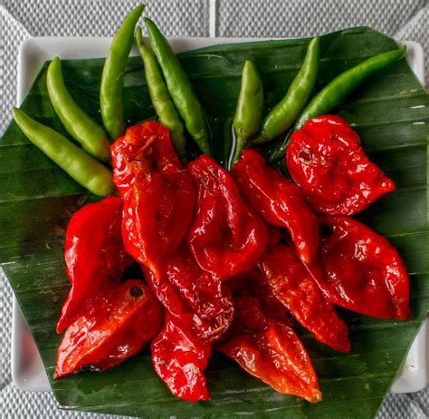 CHEF SAMBRANO: GHOST PEPPERS (Bhut Jolokia)