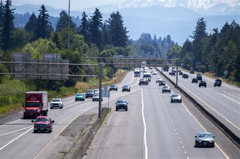 Highway 14 construction to add third lanes set to begin next week - The Columbian