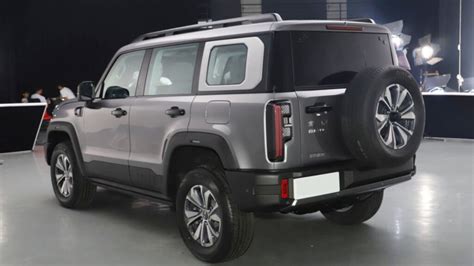 New BAIC BJ40 Model Unveils With Modern Design - Cars,Bikes Specs ...