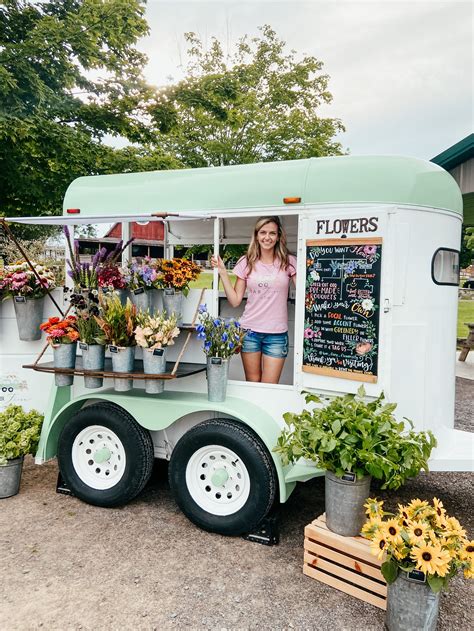 Cut Flower Farm, Flower Truck, Flower Farmer, Flower Cart, Cut Flower ...