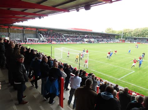 Damage In The Box!: FC UNITED of MANCHESTER (Broadhurst Park)