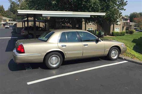 2000 Mercury Grand Marquis: Review of a Great Used Car