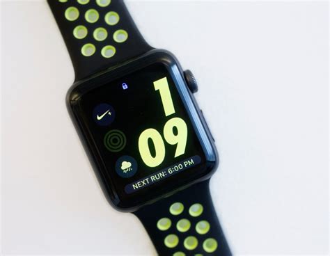 Apple doubles down on running with Nike-edition smartwatch – The Denver ...