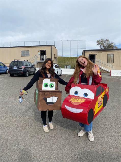 Diy lightning mcqueen costume – Artofit