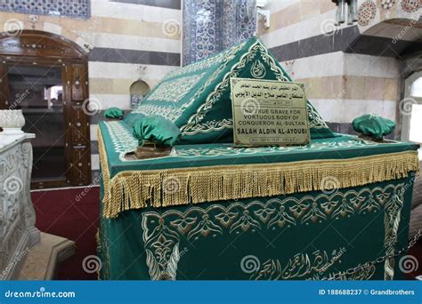 Grave of Saladin Ayyoubi in Damascus Editorial Photography - Image of ...