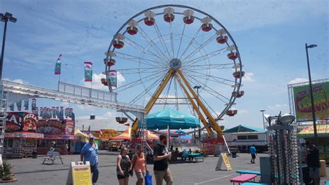 Political activists abound at the Delaware state fair