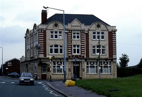 Pubs of Manchester: Gorton Brook / Gorton Arms, Clowes Street