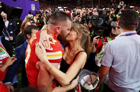 Taylor Swift's adorable response as Travis Kelce achieves major ...