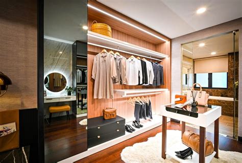 11 Top Walk-in Closet Design Ideas For Your Master Bedroom