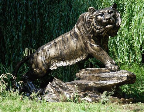 Bengal Tiger Life-Size Bronze Metal Garden Statue