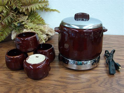 Vintage Stoneware West Bend Bean Pot w/ Chrome Heat-Rite Warmer Plate ...