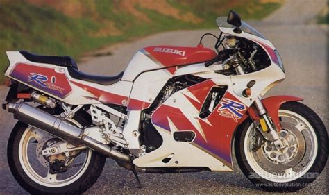 SUZUKI GSX-R 600 specs - 1992, 1993, 1994, 1995, 1996 - autoevolution