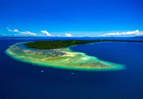 BUNAKEN MARINE PARK FROM ABOVE | Smithsonian Photo Contest | Smithsonian Magazine