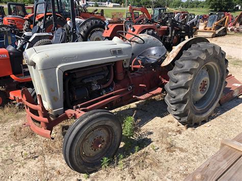 FORD 800 For Sale In Troy, Missouri | TractorHouse.com